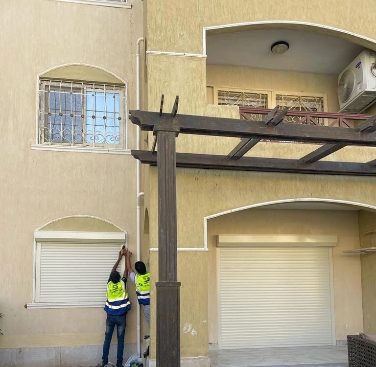 فريق سيسكوم يركب باب رولنج شتر